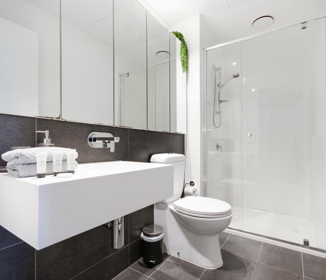 2Br Cbd Pad, City Views, Free Parking, Pool, Gym ملبورن المظهر الخارجي الصورة
